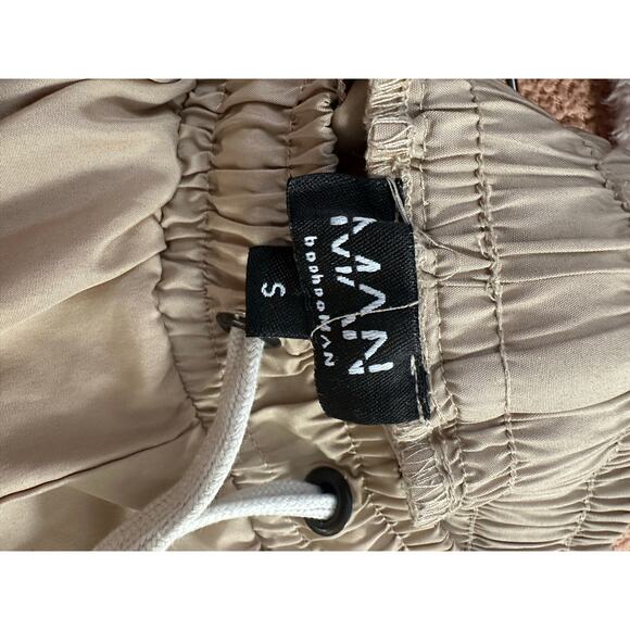 BOOHOOMAN Beige Lounge Athletic Shorts SIZE SMALL Drawstring Casual Basketball - Picture 2 of 6